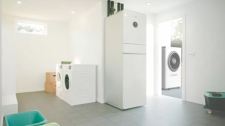 Bosch siltumsūknis hibrīds un ar karstā ūdens sagatavošanu Jelgavā pie SIA Ergolukss